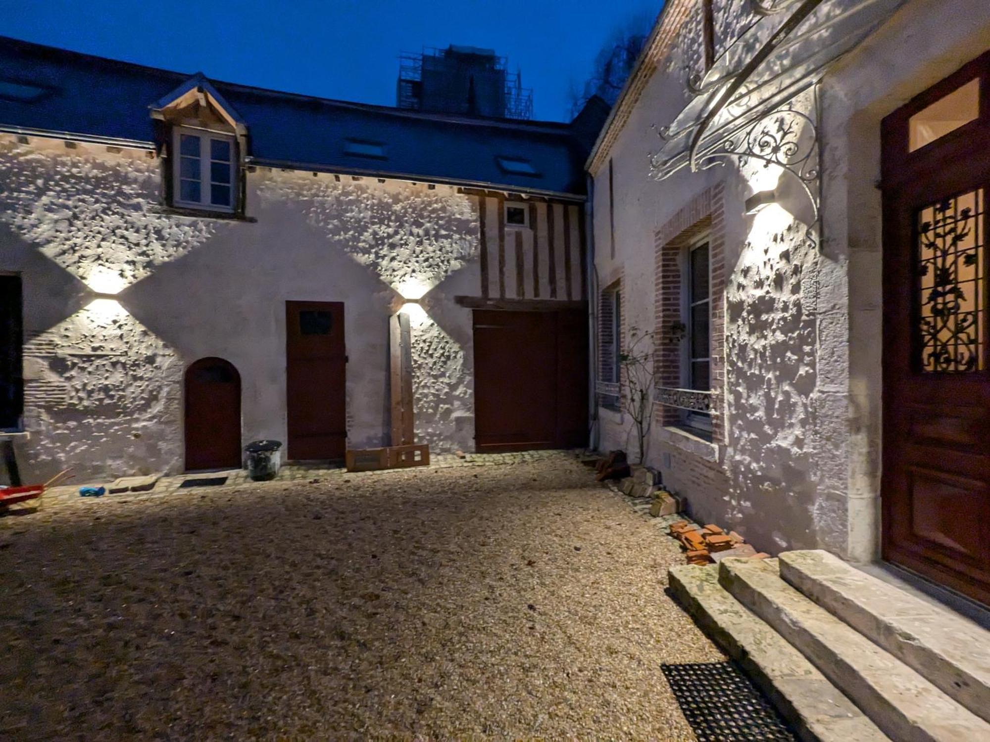 Hotel La Sourciere Beaugency Esterno foto