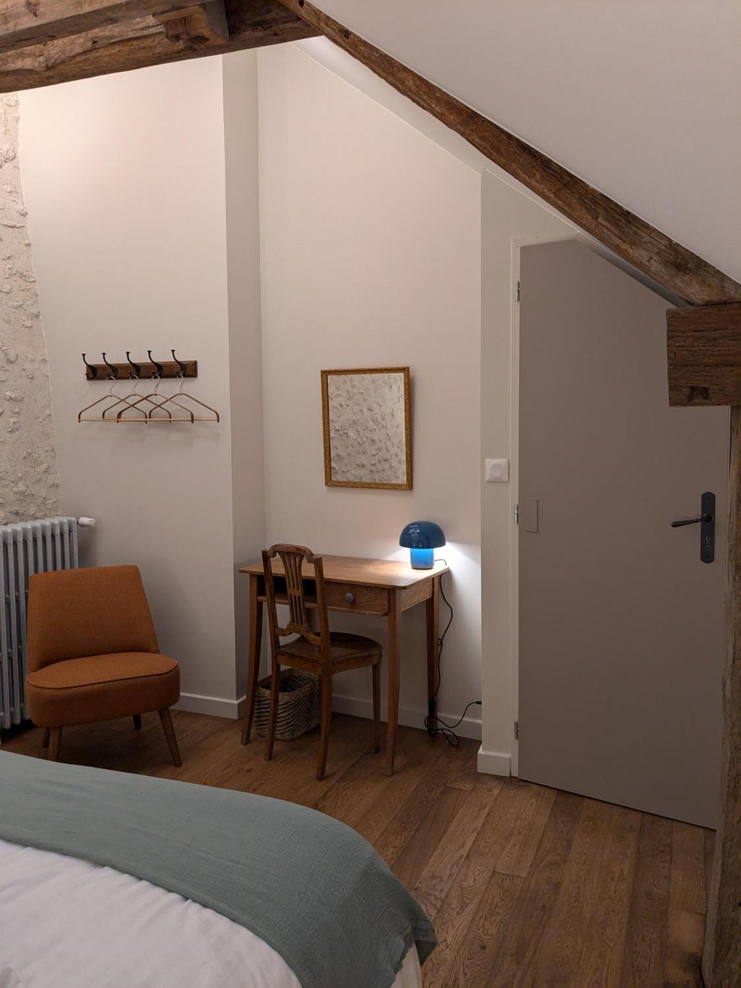 Hotel La Sourciere Beaugency Esterno foto