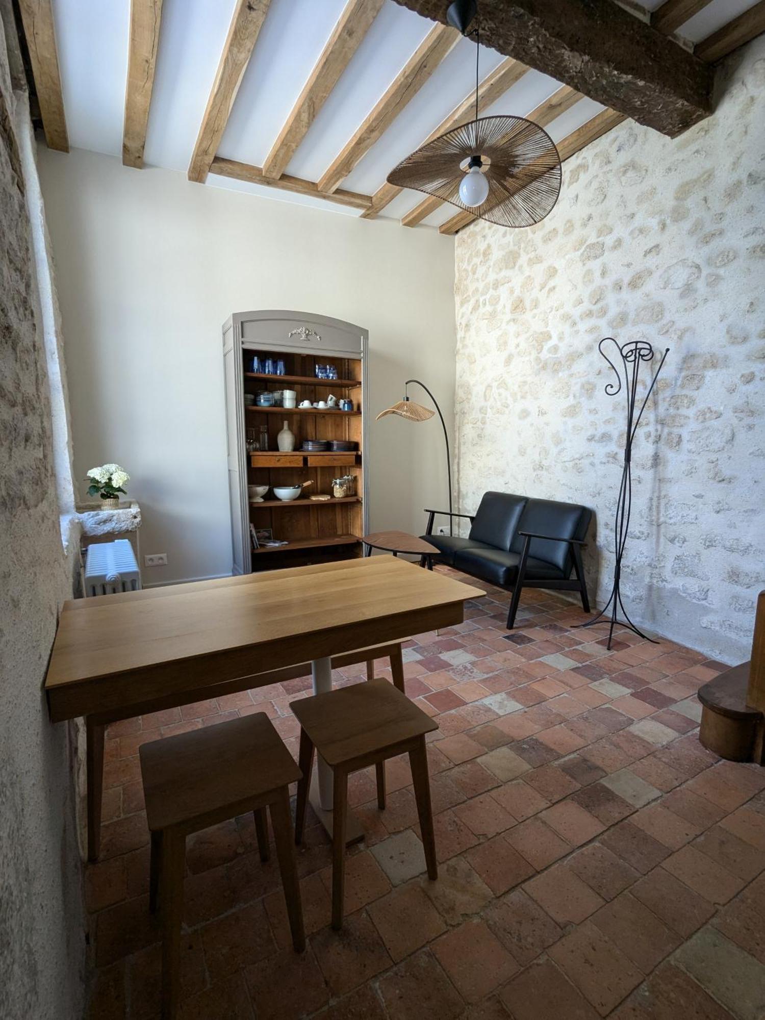 Hotel La Sourciere Beaugency Esterno foto